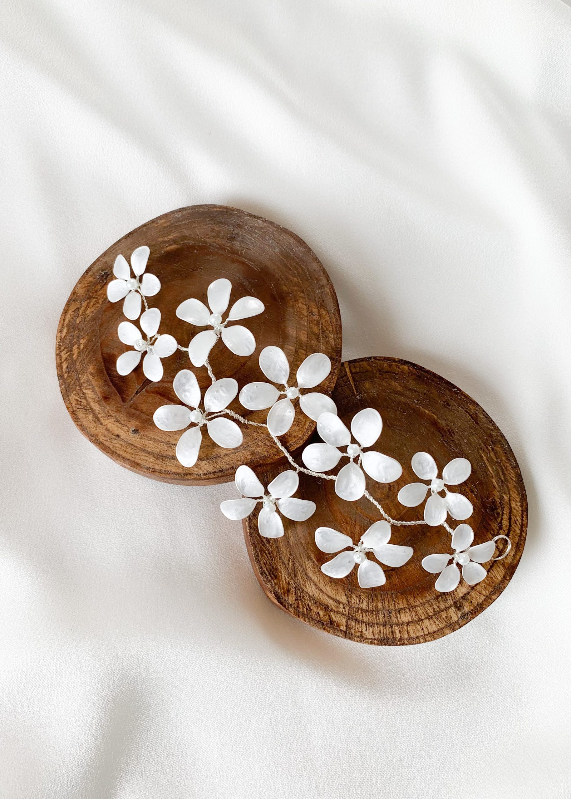 DAISY YAN AKSESUAR-1